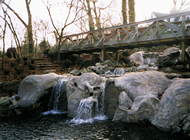 Faux Rocks & Boulders